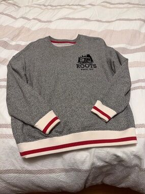 Genuine Roots Cabin Grey Sweater - size XS